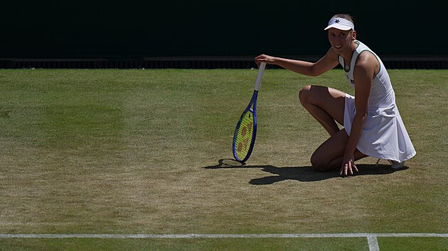 Elise Mertensov� v osmifin�le Wimbledonu.