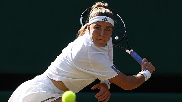 Karol�na Muchov� se soust�ed� na m��ek ve �tvrtfin�le Wimbledonu.