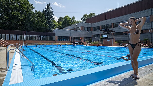 Spole�nost Steza otev�ela zrekonstruovan� baz�n ve are�lu zl�nsk�ch l�zn�. (�ervenec 2026)