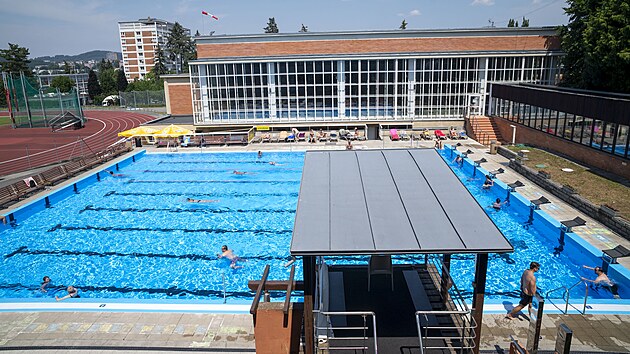 Spole�nost Steza otev�ela zrekonstruovan� baz�n ve are�lu zl�nsk�ch l�zn�. (�ervenec 2026)