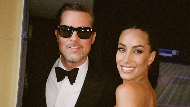 Brad Pitt a Ines de Ramonov� na Instagramu (�ervenec 2026)