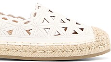 Espadrilky s pr�duchy jsou pro letní dny jako stvo�ené, cena 599 K�
