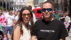 Poslankyn� Kate�ina Stojanová a poslanec Ivan Barto� (oba Piráti) na jubilejním...
