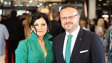 Generální �editel �Ro René Zavoral prochází �erveným kobercem na jubilejním...