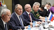Ruský ministr zahrani�í Sergej Lavrov se ú�astní setkání v Niamey. (8. �ervence...