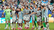 Argentinci slaví postup do osmifinále MS ve fotbale.