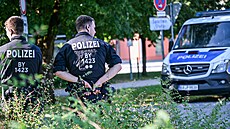 Na gymnáziu ve Schongau úto�il �estnáctiletý mladík.  Na míst� zasahovala...