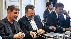 Sch�zka sn�movních stran svolaná hnutím Starostové a nezávislí (STAN) k...