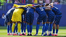 Francouz�tí fotbalisté t�sn� p�ed výkopem osmifinále mistrovství sv�ta proti...
