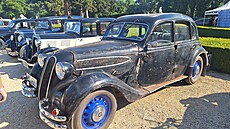 P�sobivé BMW z roku 1937, a� na drobnosti v p�vodním stavu