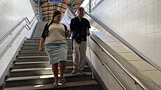 Odborníci z Tyfloservisu pomáhali nevidomým orientovat se v nov�...
