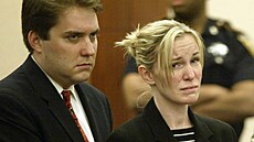 Susan Wrightová v soudní síni  4. b�ezna 2004