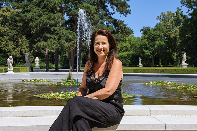 Czech Chemist Creates Natural Perfumes Inspired by History and Stories