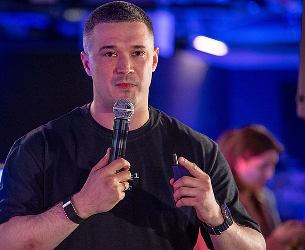 Zelenskyj mění ministra obrany. Resort prozatím povede Chmara, šéf tajné služby