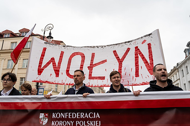 Zelenskyj se rozhodl otevřít archivy tajných služeb k volyňskému masakru