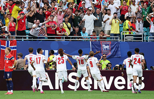 World Football Championship: England vs. Argentina clash to decide second finalist
