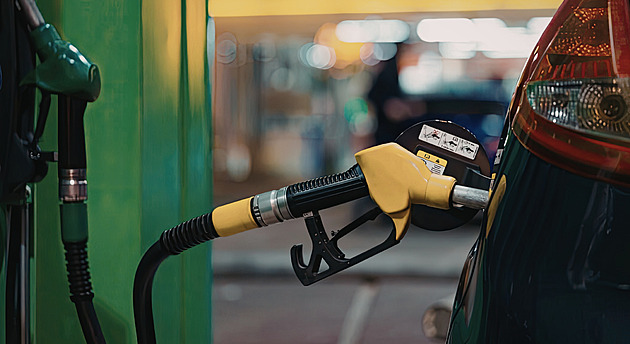 Beware of tricks at gas stations: Why is premium fuel often just a myth in summer?