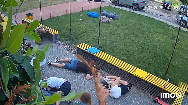 VIDEO: Rusové zaútočili na frontu na zmrzlinu, zabili pět lidí včetně 13leté dívky