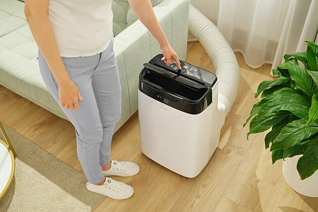 Mobiln� klimatizace Sencor SAC MT9040C | Zdroj: datart.cz