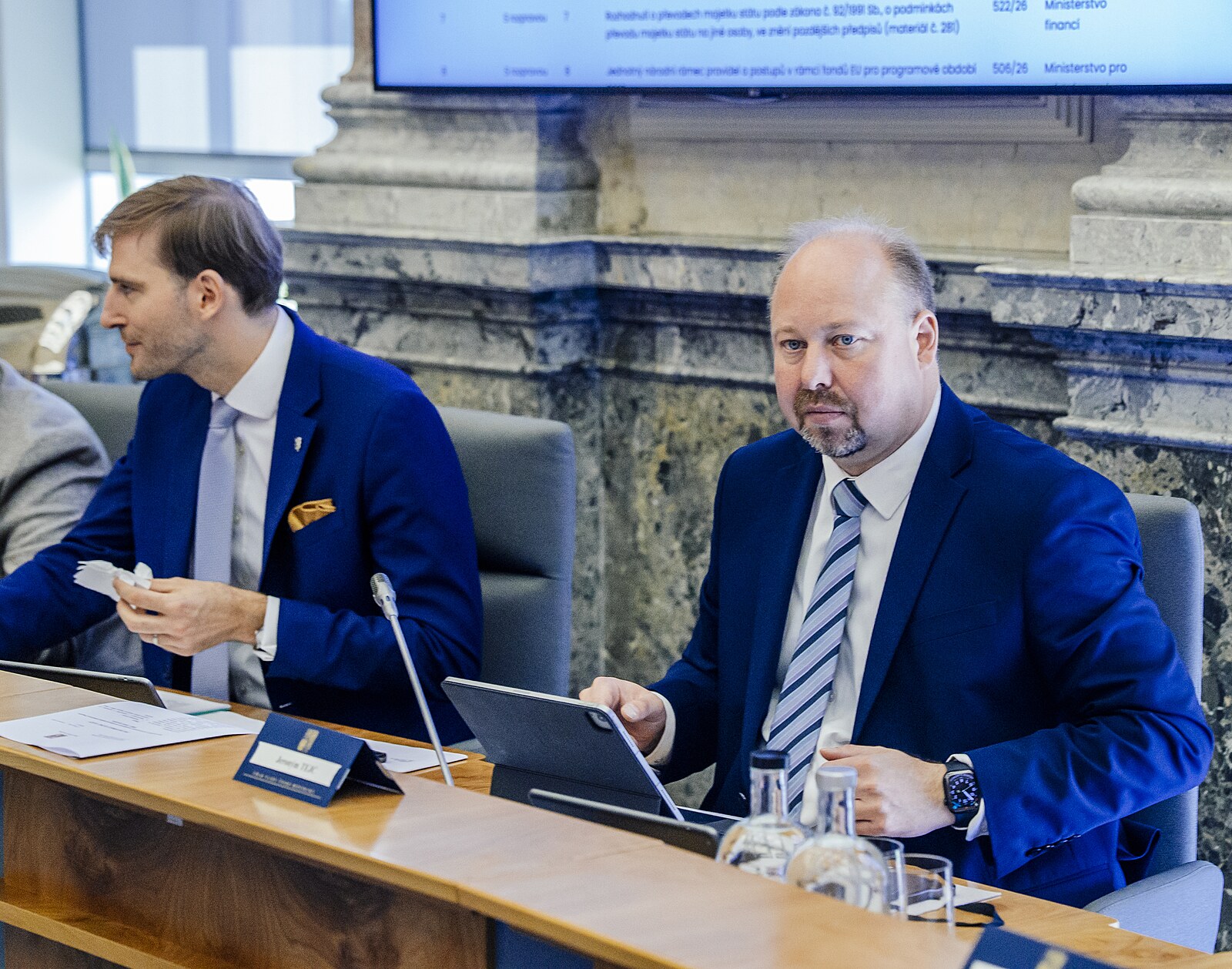 Bezprecedentní projev aktivismu, odmítla vláda verdikt soudu k Pavlovi a Ankaře