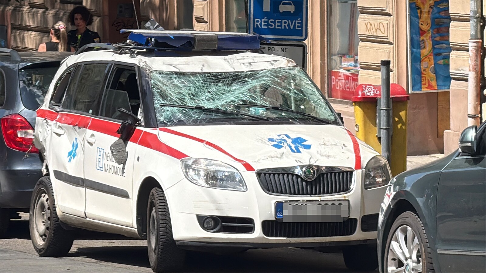 Řidiči „sanitky“ jsem zachránil život, v odbočovacím pruhu jsem nejel, tvrdí Turek
