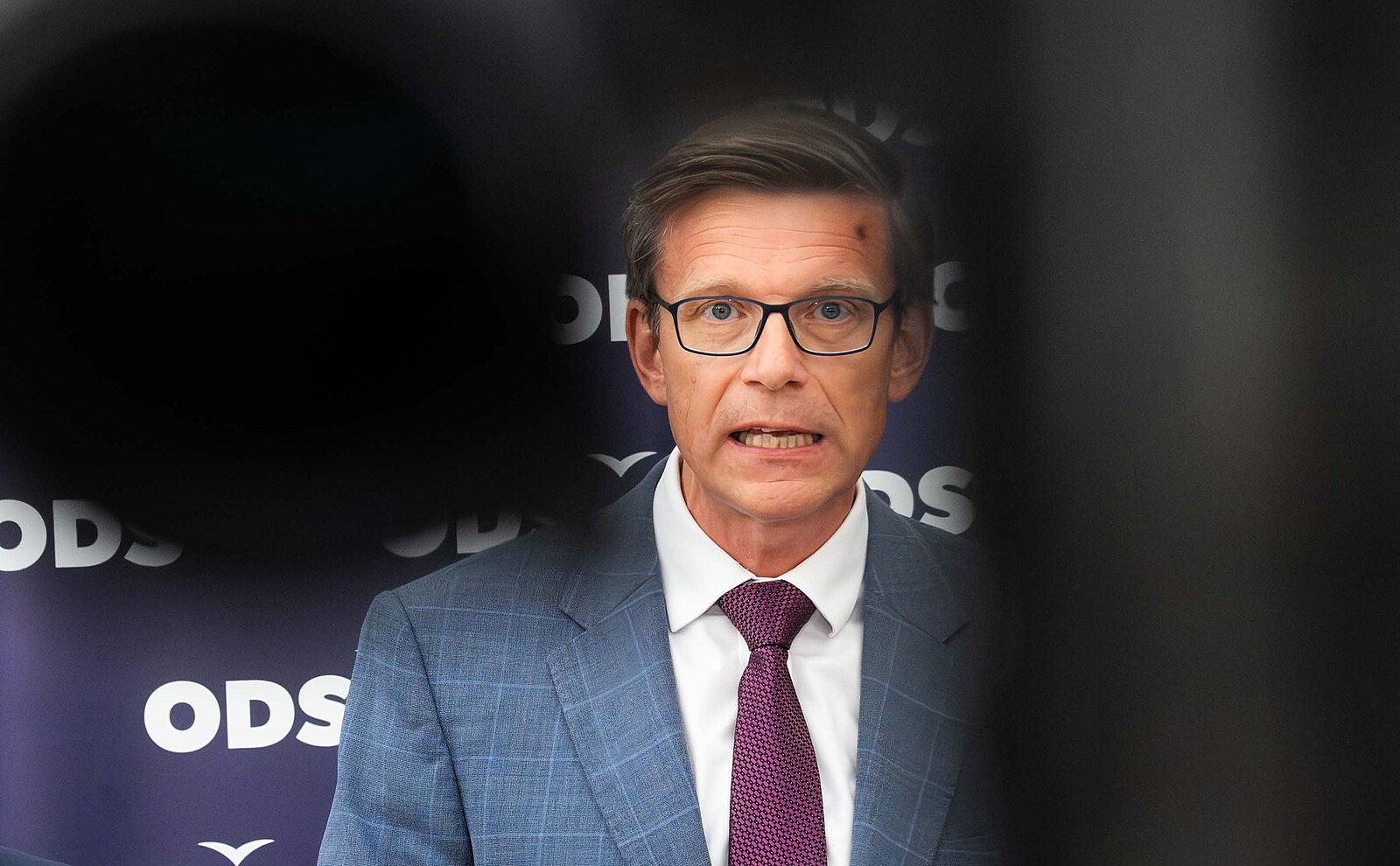 Kupka tepe vládu kvůli plánům s letištěm. Loupež století, fiasko, kritizuje