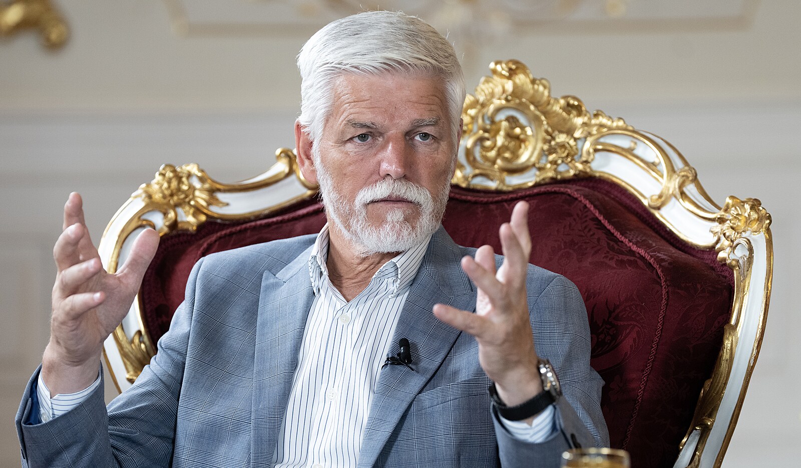 Petr Pavel přijme na Hradě ministry Zůnu a Tejce. Hlavním tématem budou návrhy na jmenování generálů