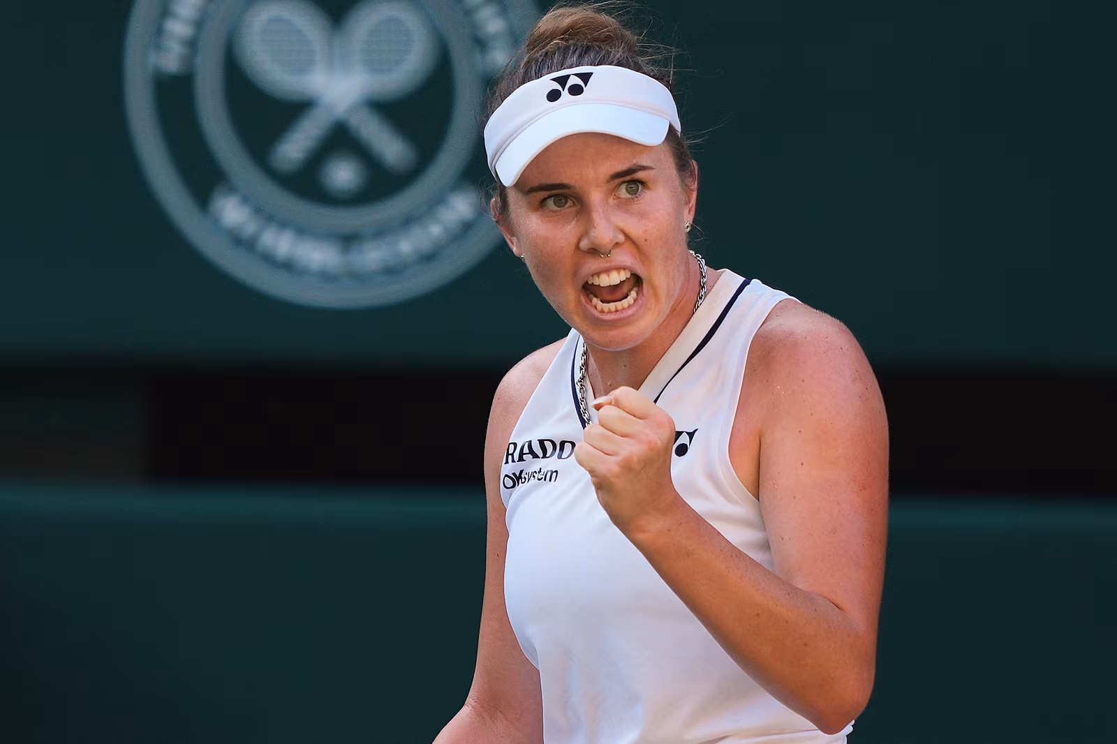 Linda Noskov� d�v� ve wimbledonsk�m fin�le pr�chod emoc�m.