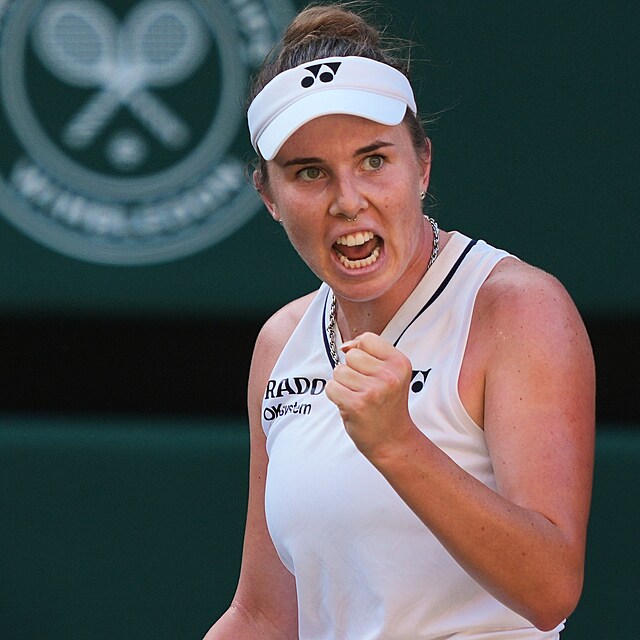 Linda Noskov� d�v� ve wimbledonsk�m fin�le pr�chod emoc�m.