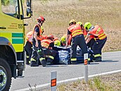 Na Znojemsku se st�etly dva autobusy, na míst� je 40 zran�ných. (18. �ervence...