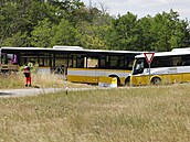 Na Znojemsku se st�etly dva autobusy, na míst� je 40 zran�ných. (18. �ervence...