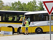 Na Znojemsku se st�etly dva autobusy, na míst� je 40 zran�ných. (18. �ervence...