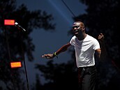 Joshua Idehen - první den festivalu Colours of Ostrava 2026, Dolní oblast...