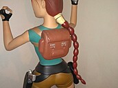 Lara Croft v �ivotní velikosti