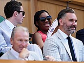�enské wimbledonové finále si nenechala ujít ani Kemi Badenochová, lídryn�...