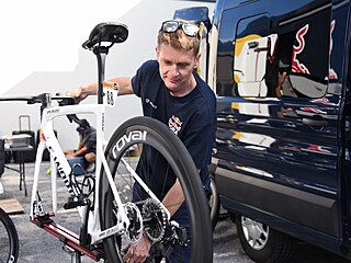 Mechanik stáje Red Bull-Bora-hansgrohe Jan Friede