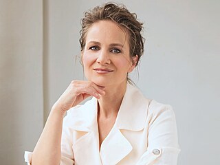 �árka K�ivánková pracuje jako brafitterka. U� dvanáct let pomáhá �enám s...