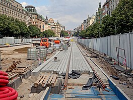 Stavba tramvajové trati na Václavském nám�stí a prom�na jeho okolí (stav...