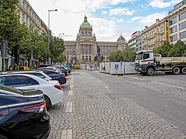 Stavba tramvajové trati na Václavském nám�stí a prom�na jeho okolí (stav...