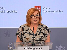 Regulace cen pohonných hmot 19. �ervence kon�í, oznámila Schillerová
