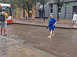 Centrum Brna p�ekvapil p�ívalový dé�� a kroupy
