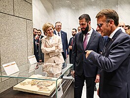 Francie vrátila Sýrii t�iadvacet archeologických klenot�, které vystavovala ve...