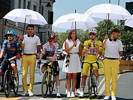 Tadej Poga�ar a Dán Jonas Vingegaard p�ed startem deváté etapy Tour de France