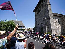 Peloton b�hem desáté etapy Tour de France