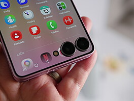 Samsung Galaxy Z Flip 8