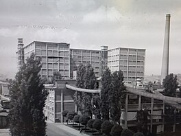 Velká budova sklad� z roku 1930 (na snímku vlevo) byla nejv�t�í v Ba�ov�...