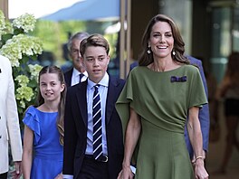 Princezna Charlotte, princ George a princezna Kate na zápase tenist� Jannika...