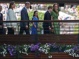 Princ William, princezna Charlotte, princ George a princezna Kate na zápase...