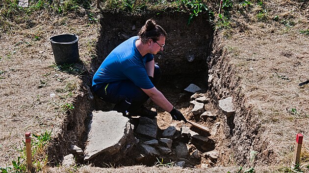 V�zkum v m�st�, kde je dnes Pam�tn�k holokaustu Rom� a Sint�, zah�jili archeologov� minul� t�den. (16. �ervence 2026)