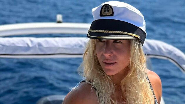 Ester Ledeck� na letn� dovolen� zap�zovala v n�mo�nick� �epici.